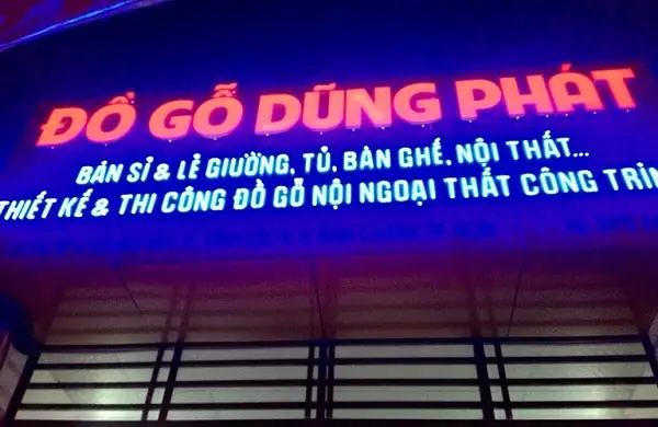 Bảng hiệu nội thất chữ nổi gắn LED