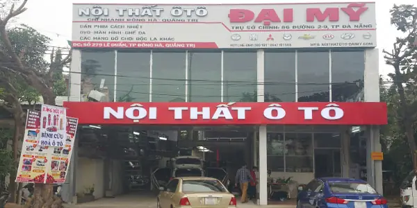 Biển quảng cáo nội thất ô tô thường làm những chất liệu gì ?