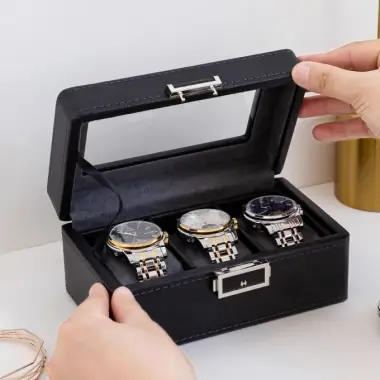 Tại sao tôi luôn vệ sinh hộp đựng đồng hồ cơ mỗi tháng một lần?