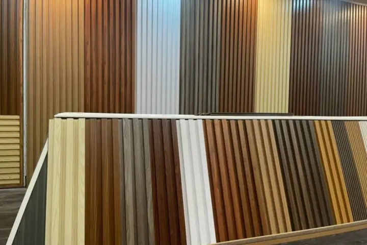 2.4 Tấm nhựa ốp tường