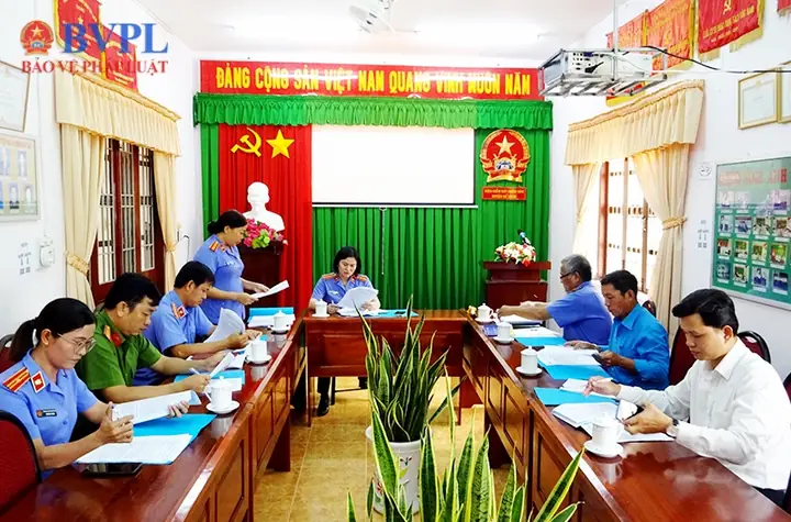Top 7 Sách Về Cây Nội Thất Đáng Đọc Nhất Hiện Nay
