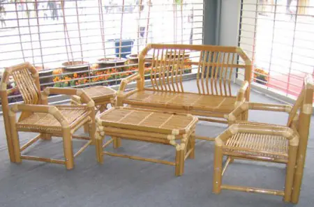 BÃ n gháº¿ tre