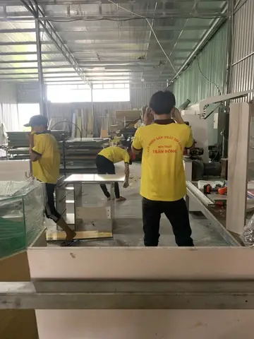Sản xuất lắp đặt nội thất
