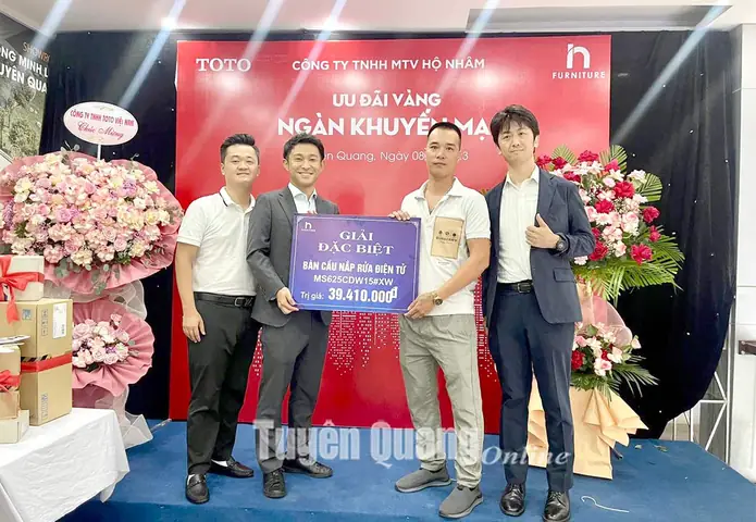 Showroom Hộ Nhâm - Kiến tạo không gian sống đích thực