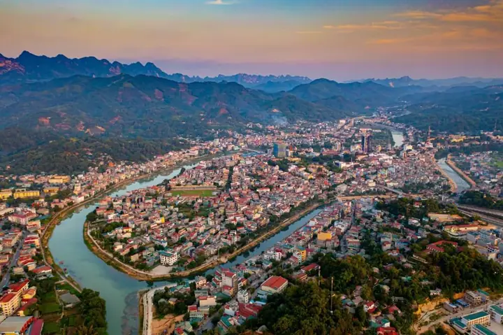 Thực trạng nhu cầu mua sắm giường bọc da ở Cao Bằng hiện nay