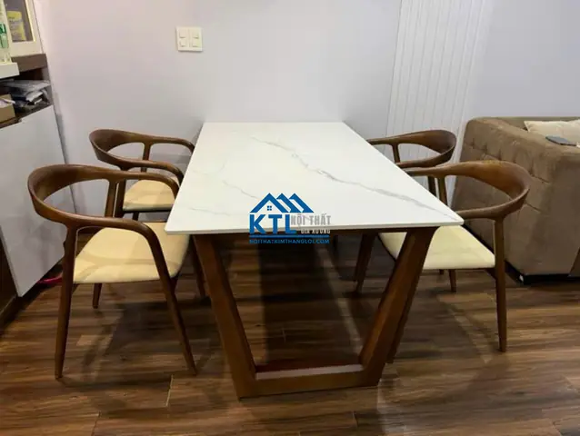 Xưởng Sản Xuất, Cung Cấp Bàn Ghế Sỉ Lẻ Theo Yêu Cầu Tại Thủ Đức