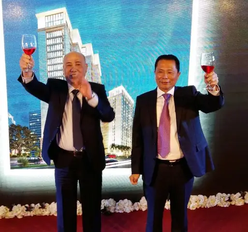Bộ đôi nhà sáng nghiệp Nguyễn Văn Hùng (trái) và Cao Văn Túy của "hệ sinh thái" Hùng Túy. (Ảnh: Internet) Bộ đôi nhà sáng nghiệp Nguyễn Văn Hùng (trái) và Cao Văn Túy của "hệ sinh thái" Hùng Túy. (Ảnh: Internet)