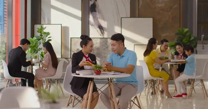 Description: \hsgfile01MARKETING03HONG MAN2021HINH ANH HOA SEN HOMEanh shooting11. Khu tu van san phamCLIPS001 06.00_21_44_13.Still015.jpg