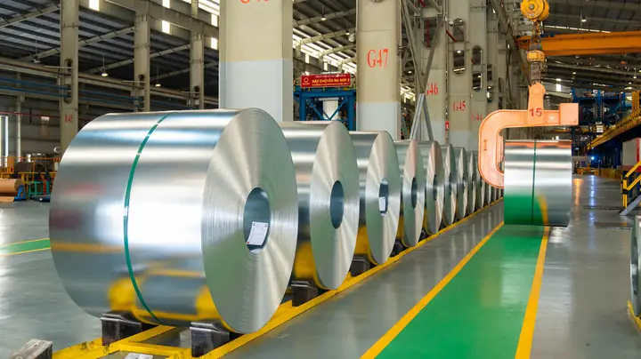 Từ nhà máy tôn thép đến ‘ông lớn’ sở hữu hệ thống Siêu thị Vật liệu xây dựng và Nội thất lớn nhất Việt Nam: Cách tạo nên sự khác biệt của Tập đoàn Hoa Sen