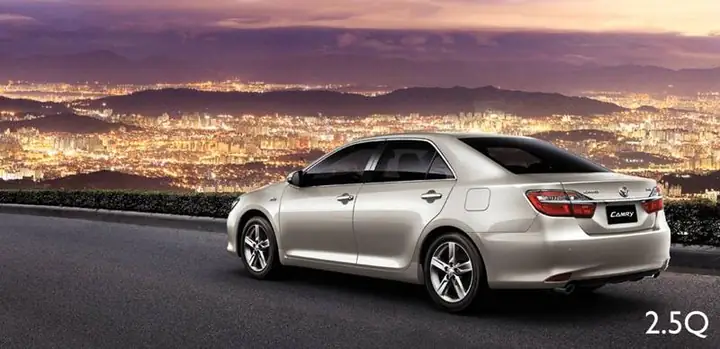 so sánh nội thất camry 2019 đen và be