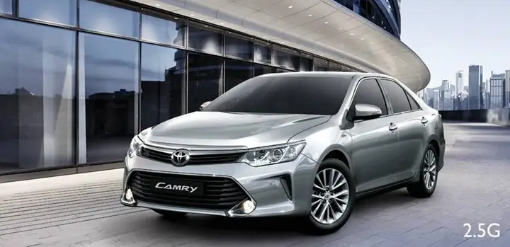 so sánh nội thất camry 2019 đen và be