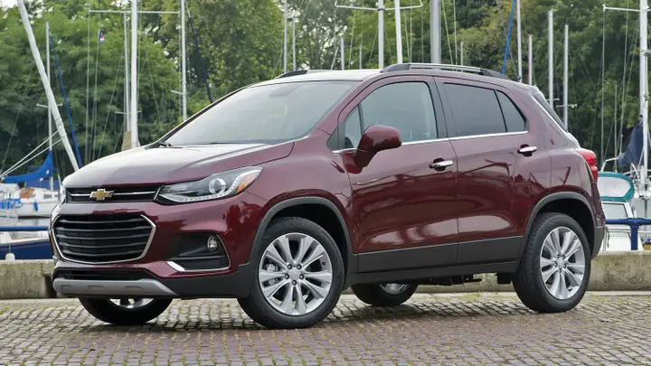 Thiết kế dành riêng cho đô thị, kiểu dáng thể thao và vận hành khá ổn định là lợi thế của Trax trước EcoSport.
