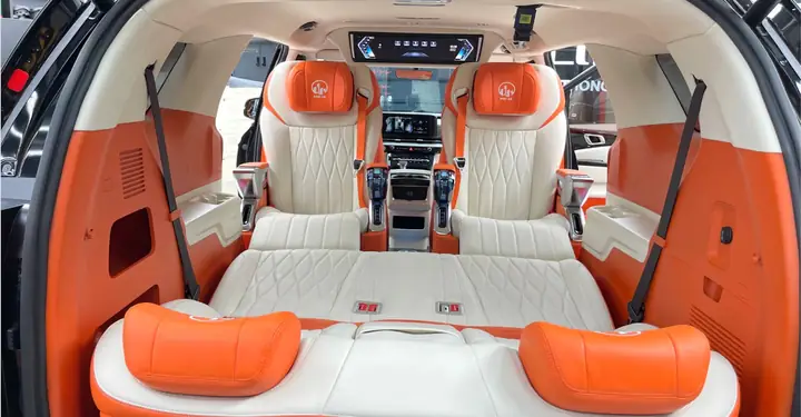 1.1 Ghế Limousine Sang Trọng & Tiện Nghi