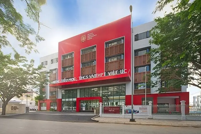 1. Trường quốc tế quận 7 - Riverside trực thuộc VAS