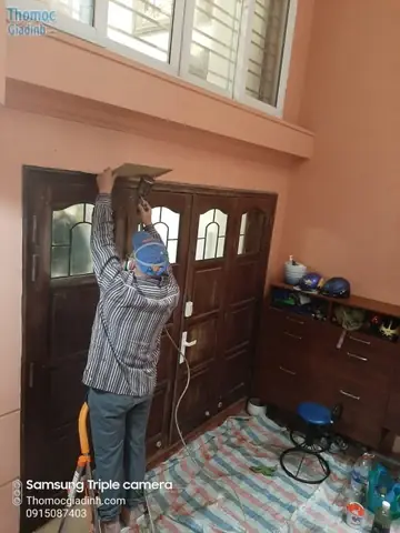 Làm mới sơn đồ gỗ nội thất Làm mới sơn đồ gỗ nội thất
