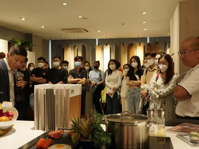 tham quan showroom nội thất