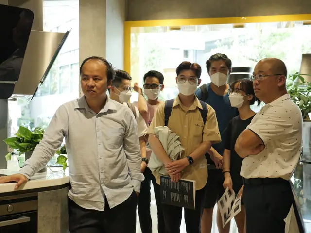 tham quan showroom nội thất