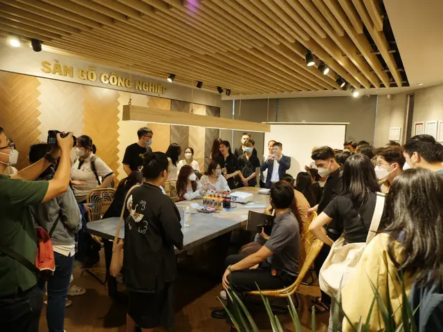 tham quan showroom nội thất