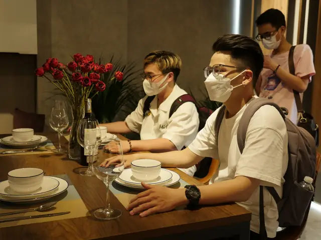 tham quan showroom nội thất