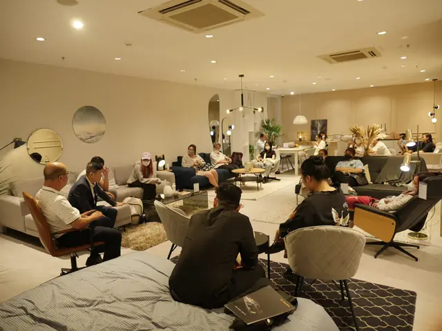 tham quan showroom nội thất