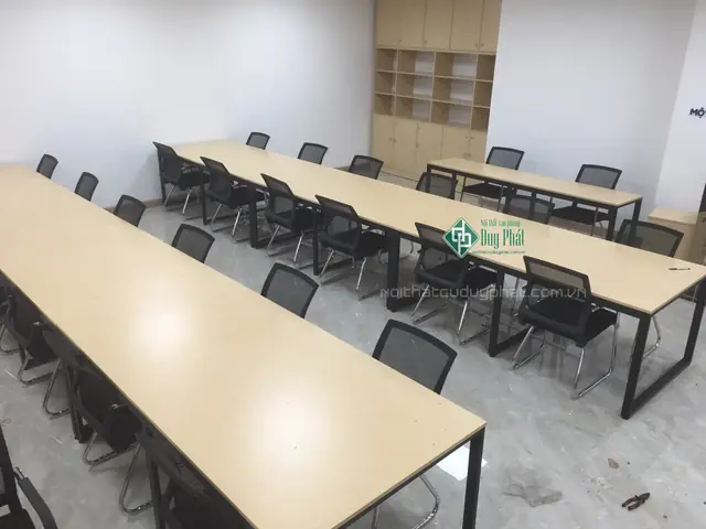 Bạn Không Muốn Bỏ Một Số Tiền Lớn Mua Những Bộ Bàn Ghế Văn Phòng Mới. Nên Đang Lo Lắng Tìm Kiếm Một Địa Chỉ Thanh Lý Bàn Ghế Văn Phòng Tại Long Biên. Dưới Đây Chúng Tôi Sẽ Chia Sẻ Một Địa Chỉ Thanh Lý Bàn Ghế Văn Phòng Tại Long Biên Giá Rẻ – Chất Lượng.