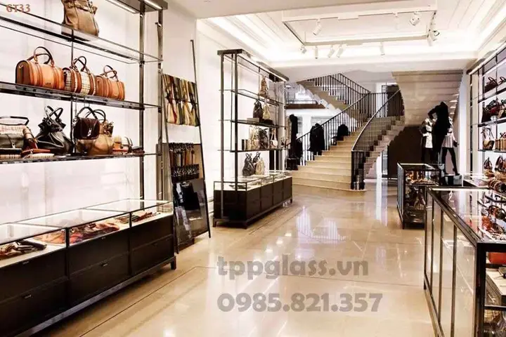 Xưởng Sản Xuất Các Loạikệ Sắt Để Túi Xáchthiết Kế Tinh Tế Bởi Sự Kết Hợp Hoàn Hảo Của Kệ Sắt Chắc Khỏe Với Kệ Gỗ Bền Đẹp Bạn Sẽ Có Một Kệ Để Giày Vô Cùng Sang Trọng. Loại Kệ Này Có Thể Áp Dụng Trong Các Shop Thời Trang Về Giày Dép Mang Đến Sự Trẻ Trung Cho Sản Phẩm Hoặc Những Nơi Để Giày Dép Dành Cho Gia Đình, Tín Đồ Giày Dép.