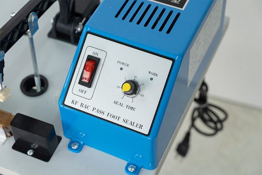 8 lỗi thường gặp khi dùng máy hàn miệng túi và cách khắc phục nhanh Nút điều chỉnh máy hàn miệng túi