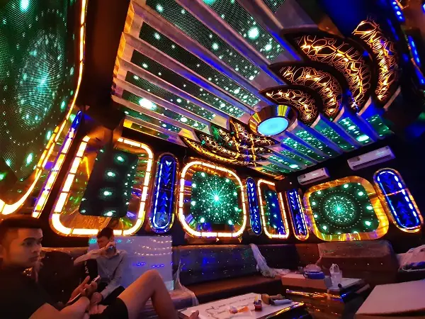 Mau Phong Hat Karaoke Dep Moi Nhat (7) Mau Phong Hat Karaoke Dep Moi Nhat (7)
