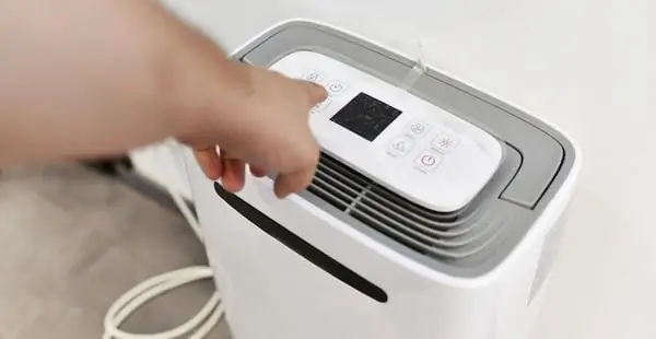 Sử Dụng Máy Hút Ẩm Trong Nhà