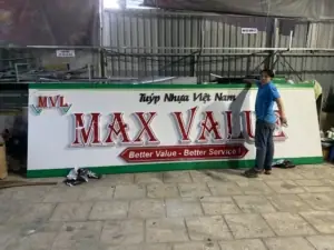 Thi Công Bảng Alu Chữ Mica Hông Fomex Tại Quận 12