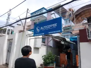 Bảng Alu Khung Sắt Dán Mica