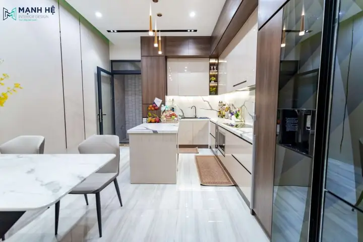 Thi Công Nội Thất Phòng Bếp Đẹp Đầy Đủ Trang Thiết Bị Từ Tủ Bếp Gỗ Công Nghiệp Chữ L, Bàn Đảo Bếp, Bàn Ăn