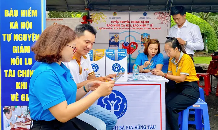 Đánh Giá Công Ty Tnhh Quốc Tế Nội Thất Xanh: Chất Lượng & Dịch Vụ