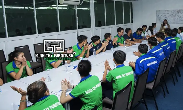 Con Người Mới Là Điều Minh Thy Tự Hào Nhất Con Người Mới Là Điều Minh Thy Tự Hào Nhất